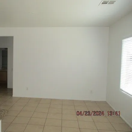 Image 6 - 3017 Dowitcher Avenue, North Las Vegas, NV 89084, USA - House for rent