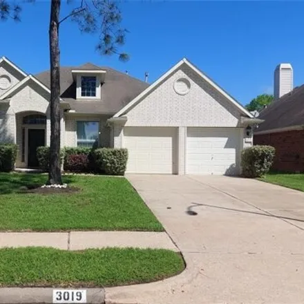 Rent this 3 bed house on 3067 Summercrest Drive in Brazoria County, TX 77584