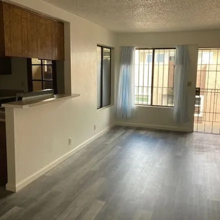 Image 4 - Long Tanaka, 1282 Coronado Avenue, Long Beach, CA 90804, USA - Apartment for rent