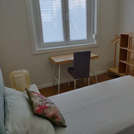 Rent this 8 bed room on Rua de Pereira Reis in 4200-096 Porto, Portugal