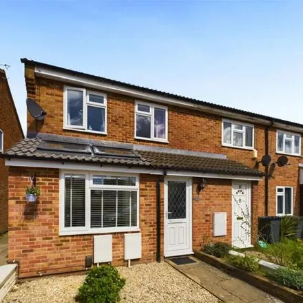 Buy this 3 bed house on Leven Close in Gloucester, GL2 0AP