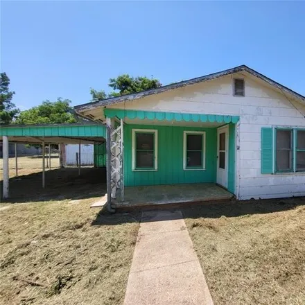 Buy this 3 bed house on 603 North Avenue B in Olney, TX 76374