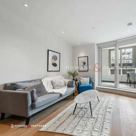 Image 3 - Queenstown Road, London, SW11 8BY, United Kingdom - Room for rent