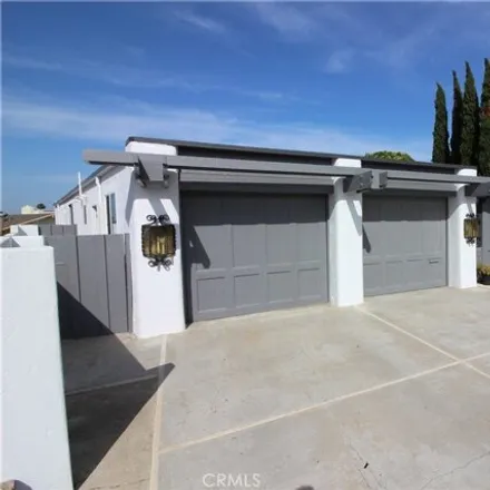 Image 2 - 16662 Wellington Cir, Huntington Beach, California, 92649 - House for rent