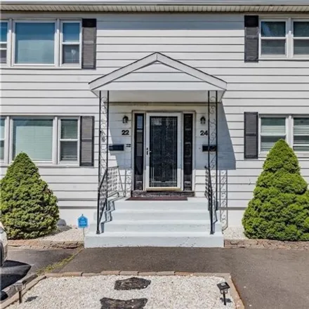 Rent this 3 bed house on 24 Lownds Dr in Windsor Locks, Connecticut