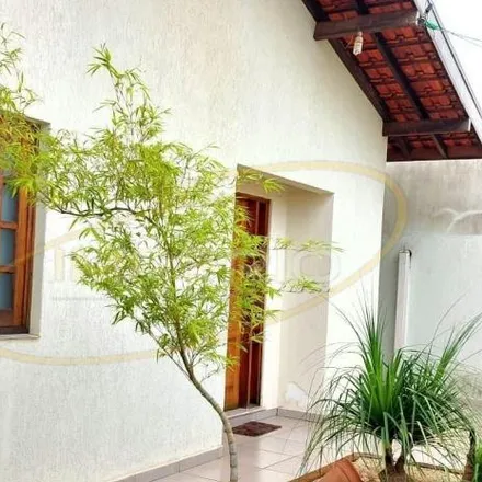Buy this 3 bed house on Rua Sergipe in Santana, Avaré - SP