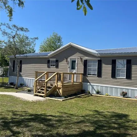 Buy this studio apartment on 6623 Southwest 84th Place in Marion County, FL 34476