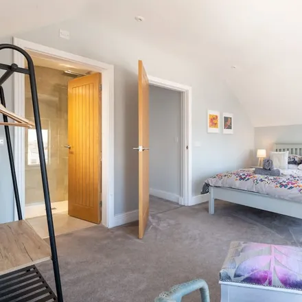 Rent this 5 bed house on Llanfaelog in LL64 5QA, United Kingdom