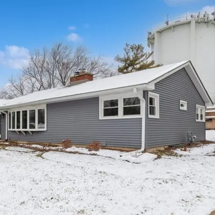 Buy this 3 bed house on East Wisconsin Avenue in Barrington, IL 60010
