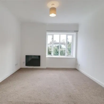 Image 3 - Station Road, Sawbridgeworth, CM21 9PX, United Kingdom - Apartment for rent