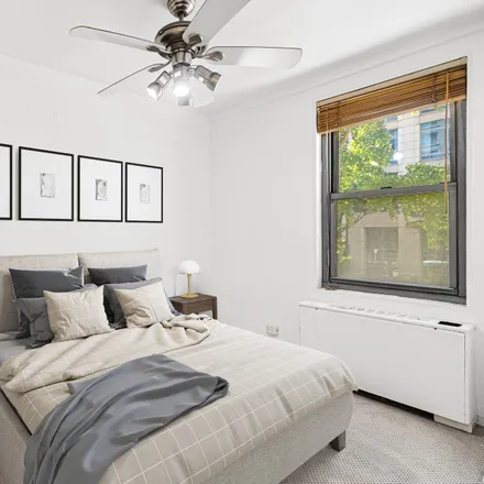 Image 2 - 500 East 83rd Street, New York, NY 10028, USA - Apartment for sale