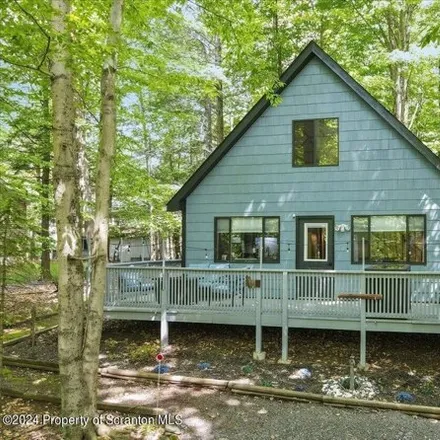 Buy this 2 bed house on 1011 Oak Ter in Lake Ariel, Pennsylvania