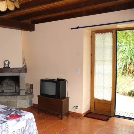 Rent this 3 bed townhouse on 29810 Ploumoguer