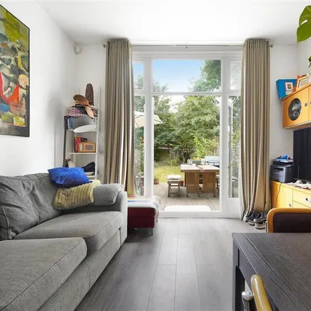 Rent this 2 bed apartment on Pathfield Road in London, SW16 5NT