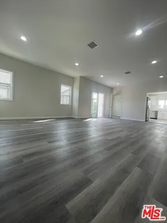Image 7 - 1275 South Lucerne Boulevard, Los Angeles, CA 90019, USA - House for rent