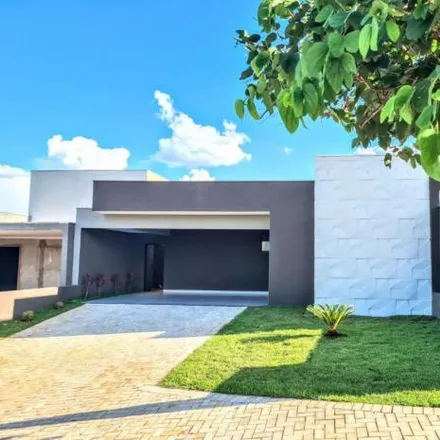 Buy this 3 bed house on Avenida Doutor Francisco Junqueira 42 in Centro, Ribeirão Preto - SP