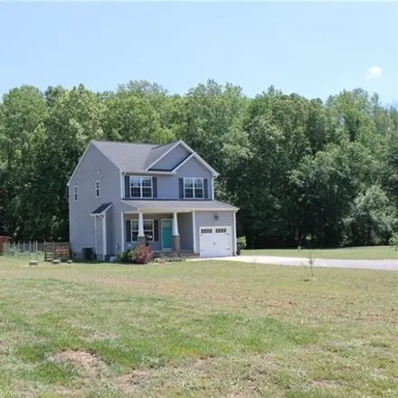 Image 1 - 303 Great Fork Road, Whaley, Suffolk, VA 23438, USA - House for sale