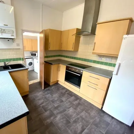 Image 3 - Rossington Road, Sheffield, S11 8RS, United Kingdom - Townhouse for rent