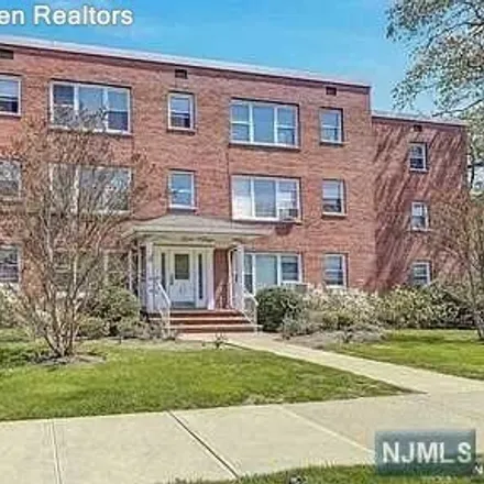 Buy this studio apartment on 552 Union Avenue in Rutherford, NJ 07070