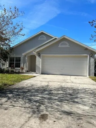 Rent this 3 bed house on 580 Rouzer Street in Apopka, FL 32712