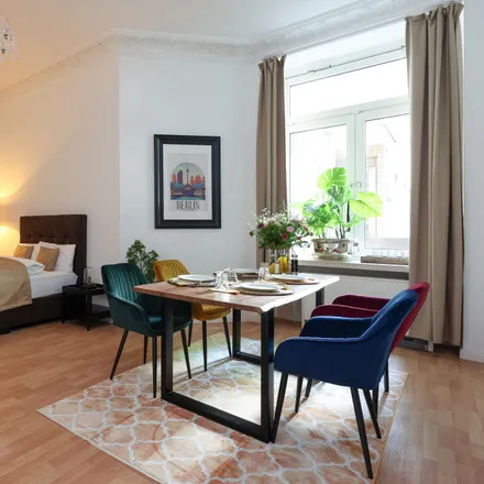 Rent this 2 bed apartment on Pariser Straße 53 in 10719 Berlin, Germany