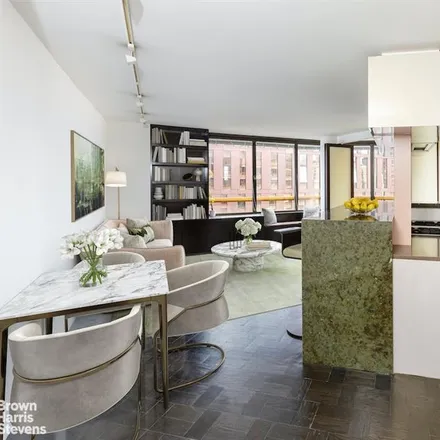 Buy this studio apartment on 630 FIRST AVENUE 34E in New York