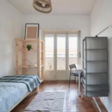 Rent this 6 bed room on Farmácia Belém in Rua Tristão Vaz 10-B, 1400-191 Lisbon