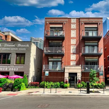 Buy this 2 bed condo on 321 North Jefferson Street in Chicago, IL 60661