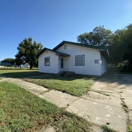 Buy this 2 bed house on 654 North 9th Street in Tonkawa, Kay County