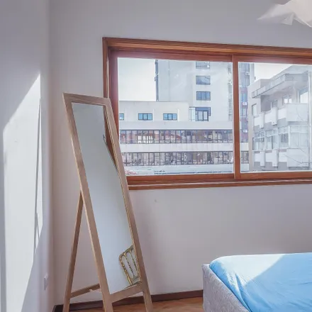 Rent this 4 bed room on Imperador in Rua Arquitecto Marques da Silva, 4150-177 Porto