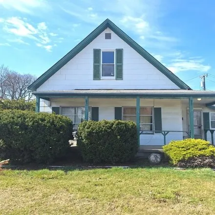 Buy this 2 bed house on 322 West Columbia Avenue in Belleville, MI 48111