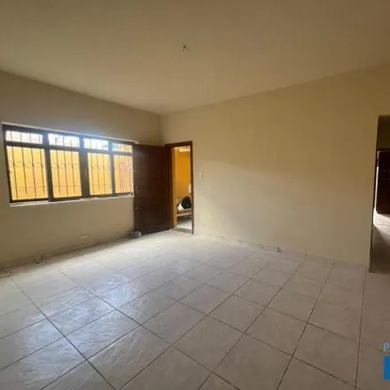 Rent this 2 bed house on Rua Rumaica 313 in Vila Ipojuca, São Paulo - SP