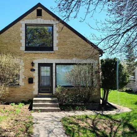 Buy this studio house on 5126 in 5126A North 66th Street, Milwaukee