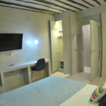 Rent this 3 bed apartment on Madrid in Calle del Marqués de Santa Ana, 4