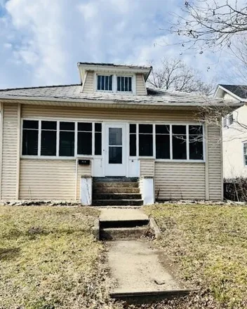 Buy this 2 bed house on Saint Vincents Avenue in LaSalle, IL 61301