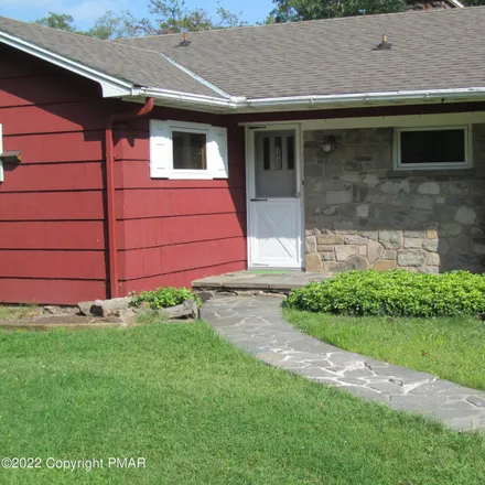 Rent this 3 bed house on 2798 East Dogwood Lane in Mountainhome, Barrett Township