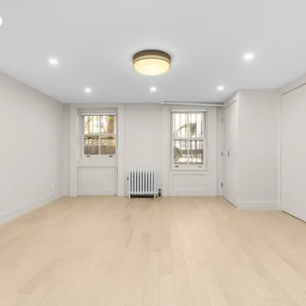 Image 2 - 64A Jane Street, New York, NY 10014, USA - Apartment for rent