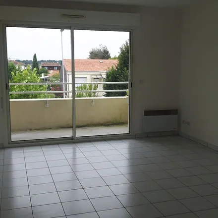 Image 4 - 112 Avenue de Candau, 33600 Pessac, France - Apartment for rent