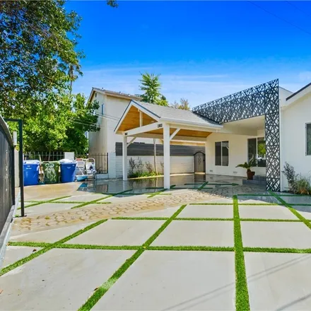 Image 1 - 6099 Sunnyslope Avenue, Los Angeles, CA 91401, USA - House for sale