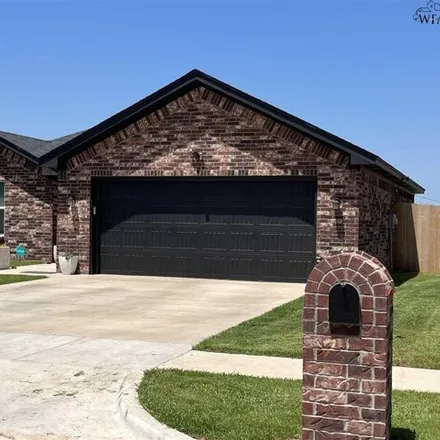 Buy this 3 bed house on 1 Loma Linda Drive in Electra, TX 76360