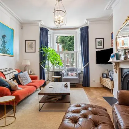 Image 7 - Gosberton Road, London, SW12 8SJ, United Kingdom - Townhouse for rent