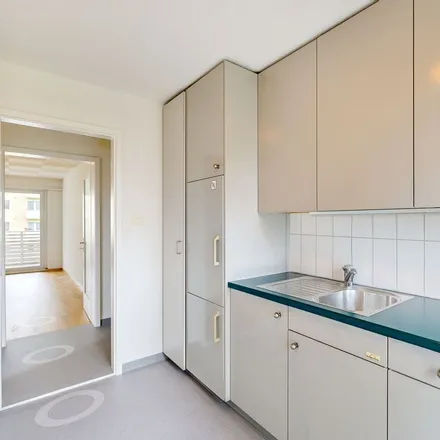 Rent this 3 bed apartment on Blauäcker 18 in 8051 Zurich, Switzerland