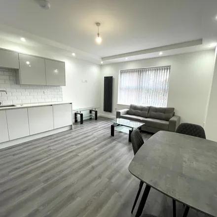 Image 5 - Clothorn Road, Manchester, M20 6BN, United Kingdom - Apartment for rent
