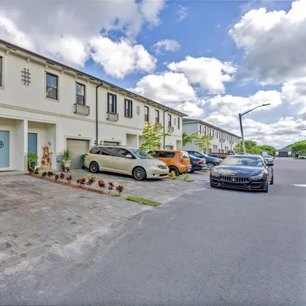 Buy this 3 bed townhouse on Southwest 344th Street & Northwest 1st Avenue in Southwest 344th Street, Florida City