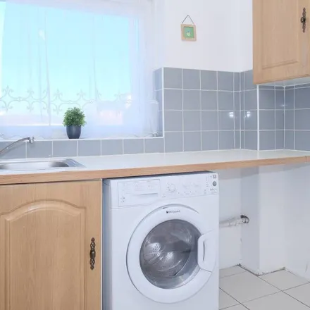 Rent this 2 bed apartment on Lynn Road in Seven Kings, London