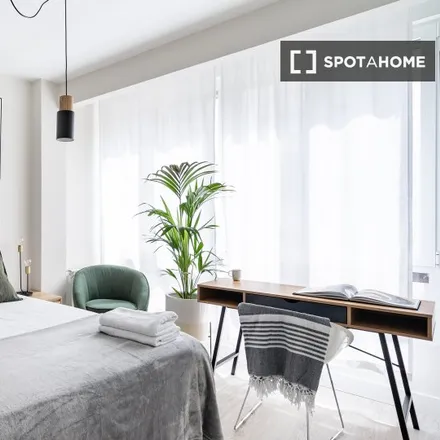 Rent this studio apartment on Madrid in Calle de María de Molina, 25