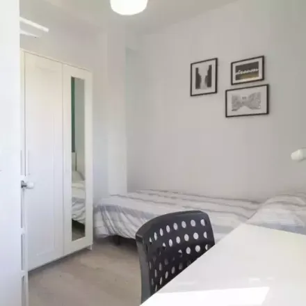 Rent this studio room on Paseo de la Florida in 41, 28008 Madrid