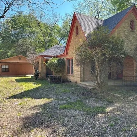 Buy this 3 bed house on 465 Jefferson Street in Pittsburg, TX 75686