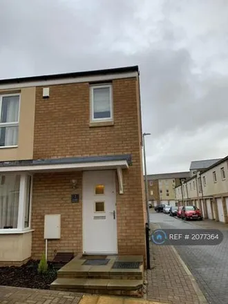 Image 3 - 8 Hempton Field Drive, Patchway, BS34 5DD, United Kingdom - House for rent