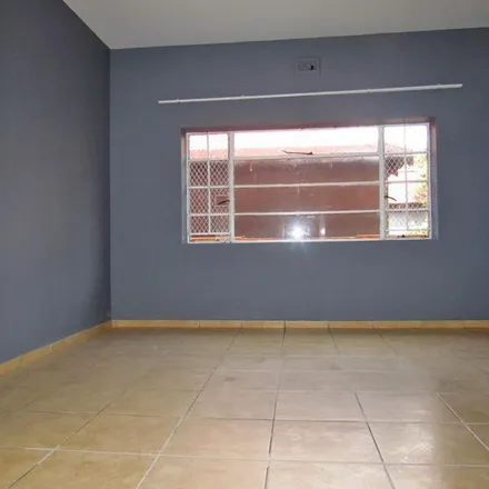 Image 3 - Harley Street, Berea, Johannesburg, 2001, South Africa - Apartment for rent